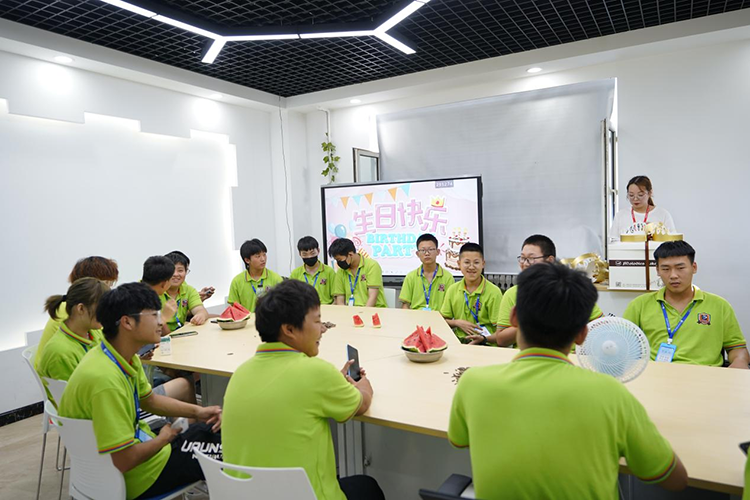 哈爾濱新華電腦學校