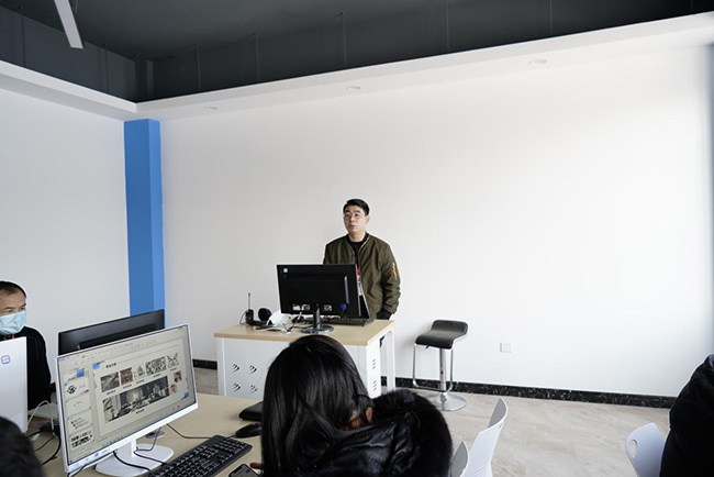 哈爾濱新華電腦學校