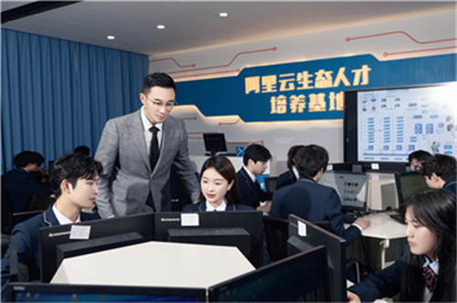 石家莊新華電腦學校