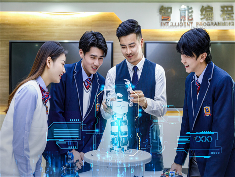 2024年適合初高中男生學技術的熱門專業入行門檻低，但就業不錯
