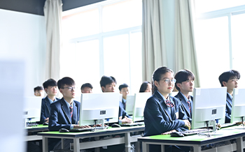 都2022年了，現在入行互聯網晚不晚？好就業嗎？
