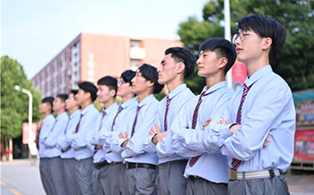 男生學(xué)什么技術(shù)最吃香？專業(yè)技術(shù)學(xué)校告訴你！