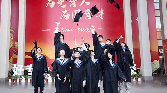 春種一粒粟，夏秋收獲時——為何選擇夏秋季提前擇校？